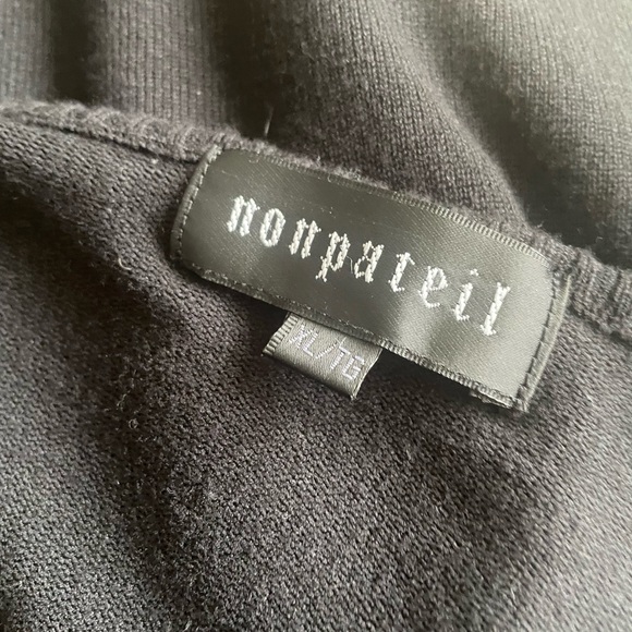 Nonpateil beaded sweater - Picture 8 of 9